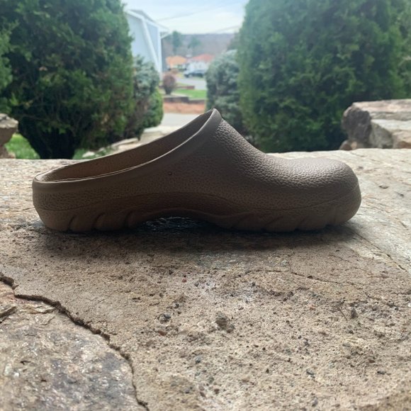 Brown Comfort Clogs - Picture 4 of 6